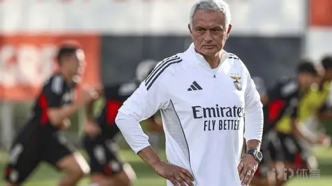 惊现逆袭！第67分钟神射穿云破雾，塔勒比绝杀利物浦，桑德兰1-0演绎完美逆袭战